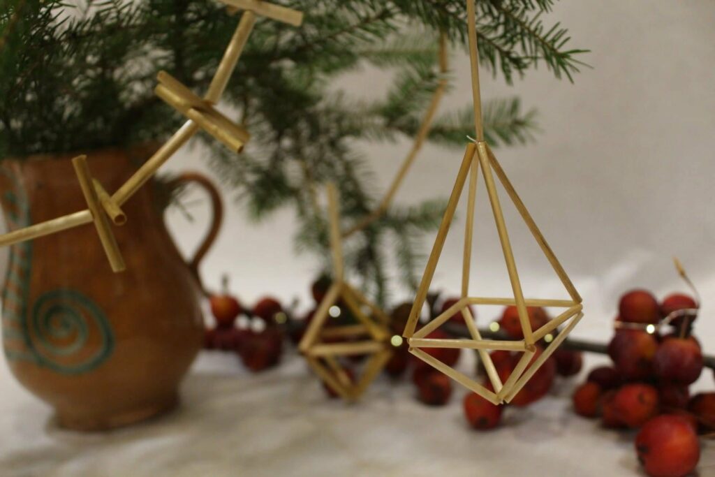 Šiaudiniai žibintai